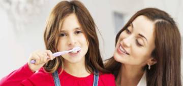 top-parenting-hacks-to-raising-kids-with-good-oral-habits
